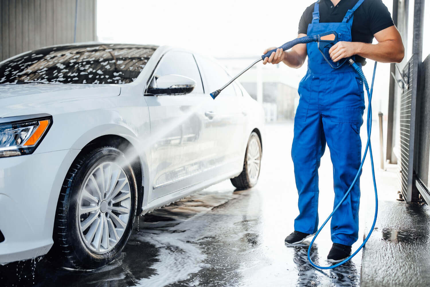 Car detailing service 2